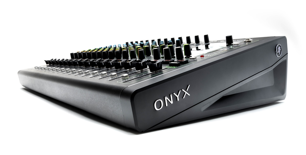 MACKIE ONYX16 16-канальный микшер с поканальной записью, процессором эффектов и USB thumbnail 4