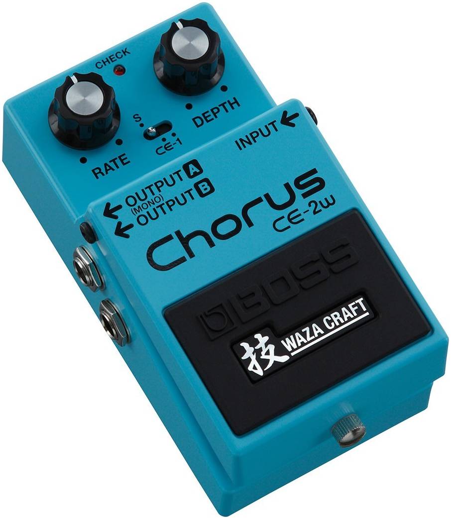 BOSS CE-2W - Педаль эффектов